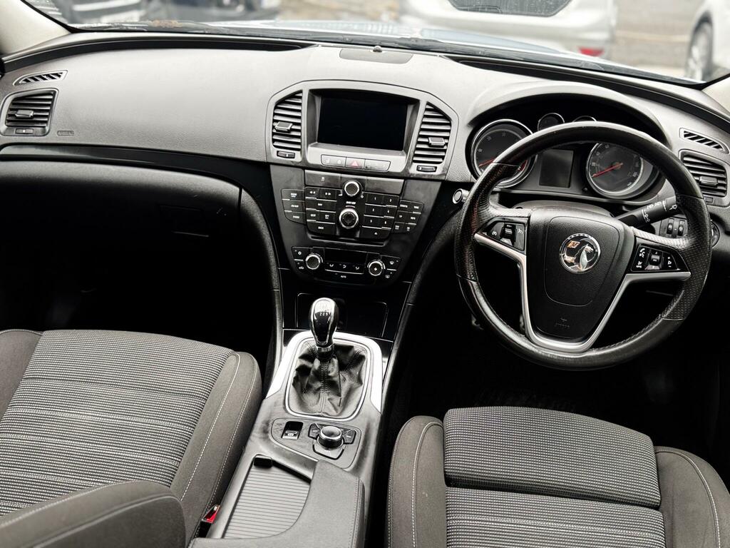 Vauxhall Insignia Hatchback Grey #7