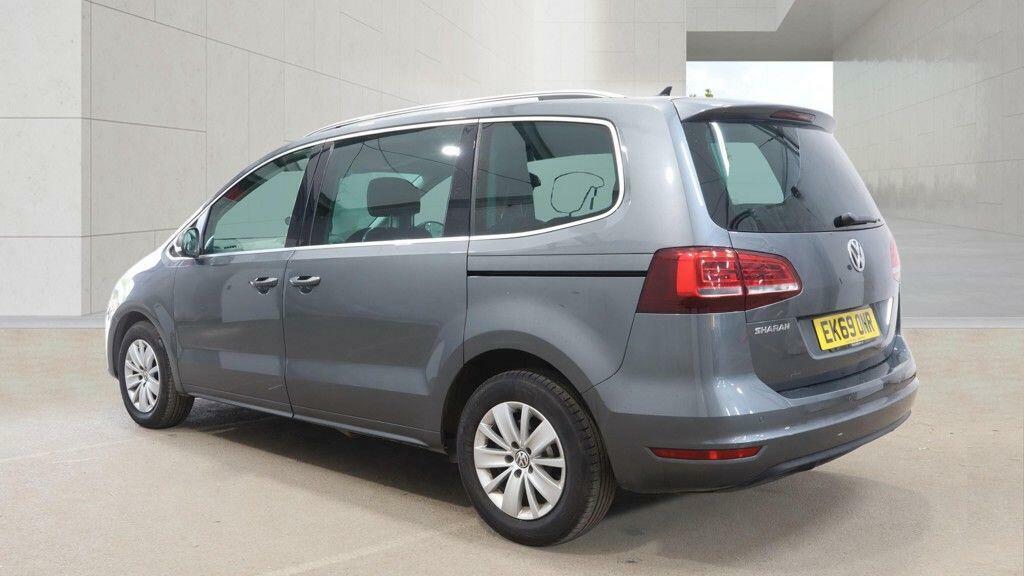 Volkswagen Sharan Mpv  #3