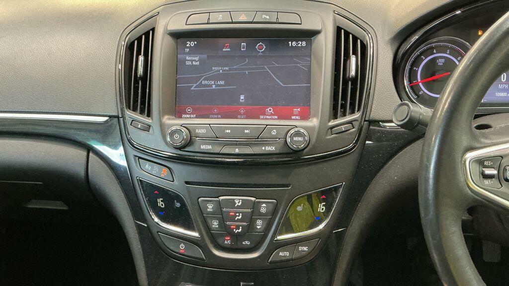 Vauxhall Insignia Elite Nav Cdti White #9