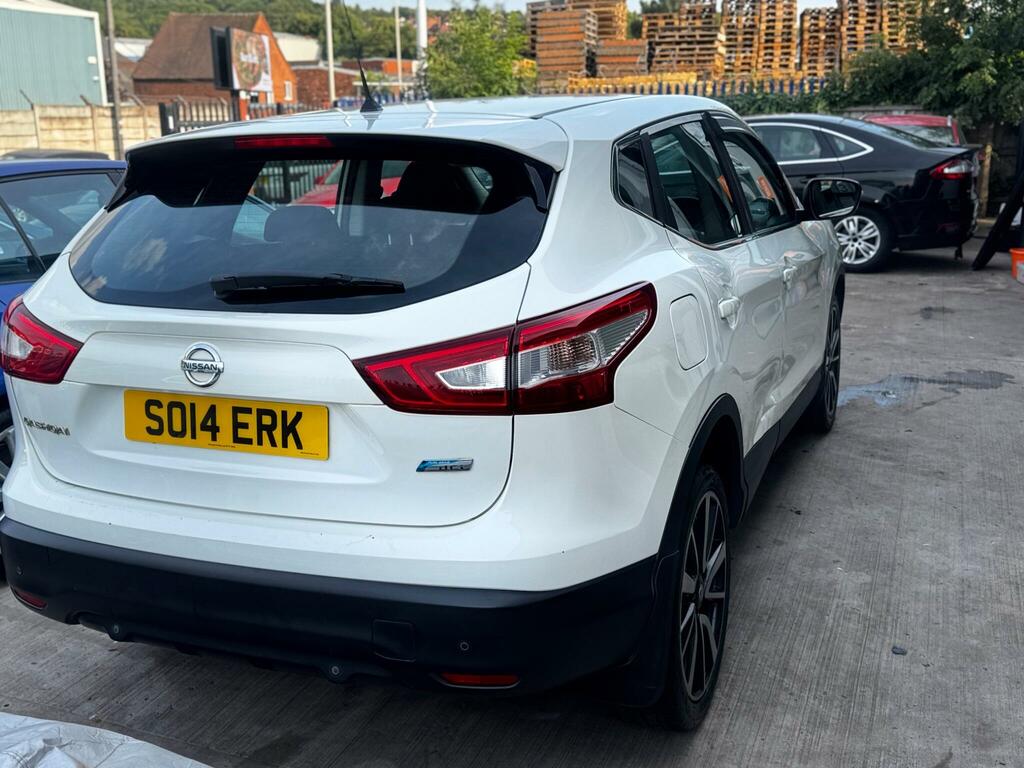 Nissan Qashqai Automatic White #6