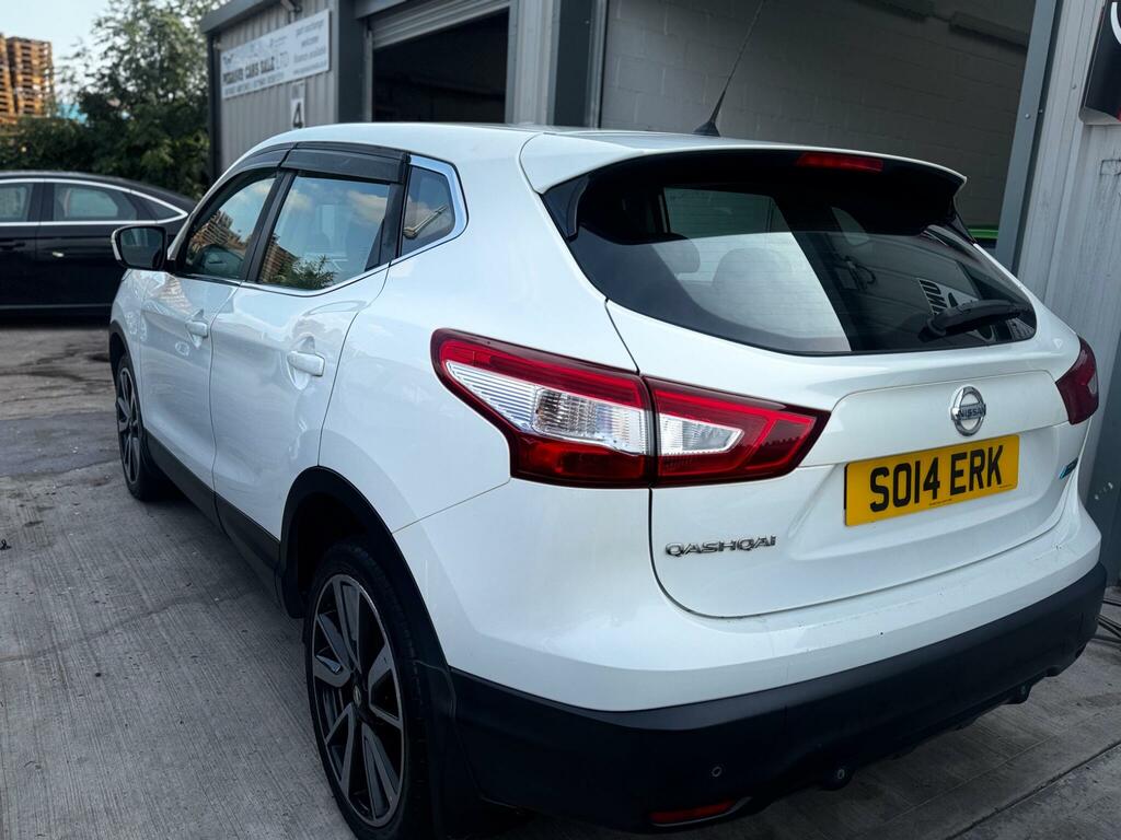 Nissan Qashqai Automatic White #4