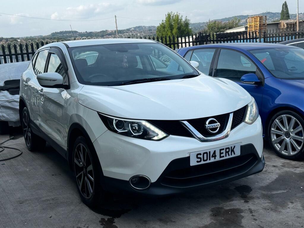 Nissan Qashqai Automatic White #2