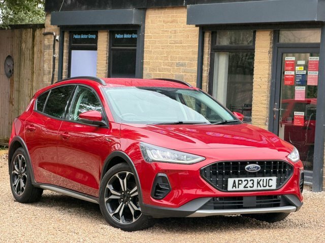 Ford Focus Hatchback AP23KUC Red #3
