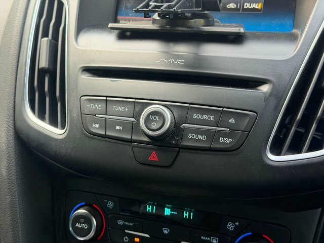 Ford Focus 1.0 Ecoboost 125 Titanium Grey #17