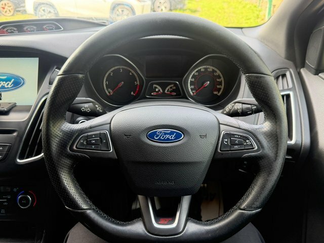Ford Focus 1.0 Ecoboost 125 Titanium Grey #26