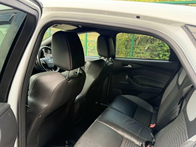 Ford Focus 1.0 Ecoboost 125 Titanium Grey #27