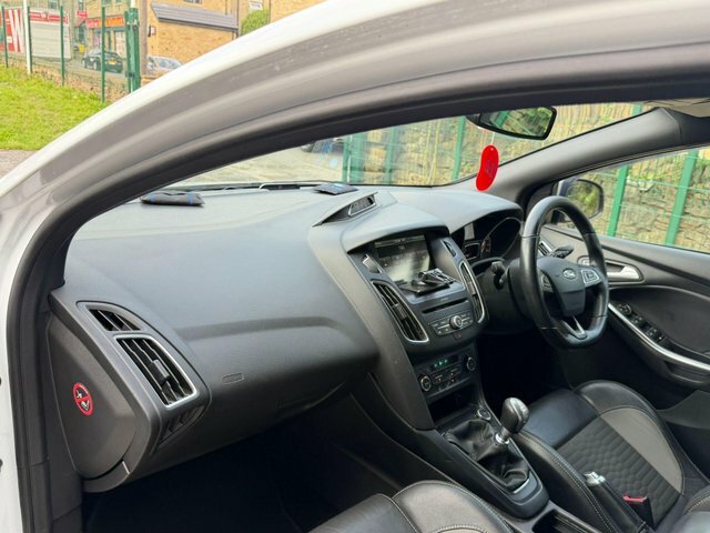 Ford Focus 1.0 Ecoboost 125 Titanium Grey #9