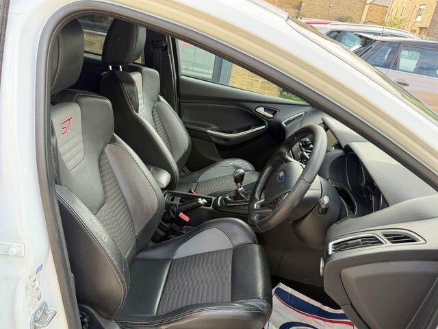 Ford Focus 1.0 Ecoboost 125 Titanium Grey #25
