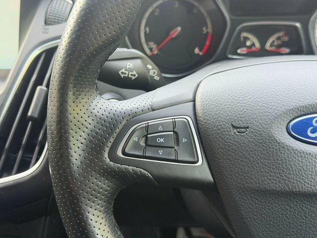 Ford Focus 1.0 Ecoboost 125 Titanium Grey #20