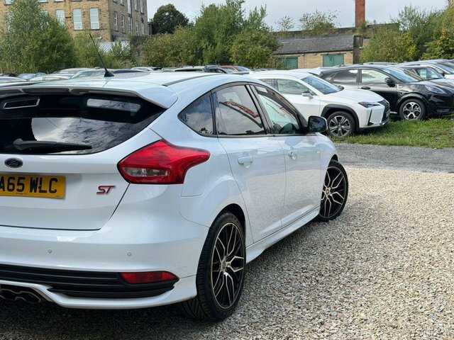 Ford Focus 1.0 Ecoboost 125 Titanium Grey #30