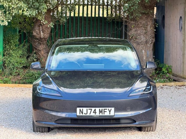 Tesla Model 3 Saloon Grey #2