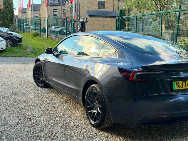 Tesla Model 3 Saloon Grey #6