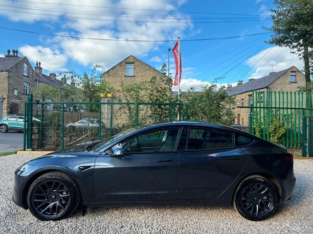 Tesla Model 3 Saloon Grey #3