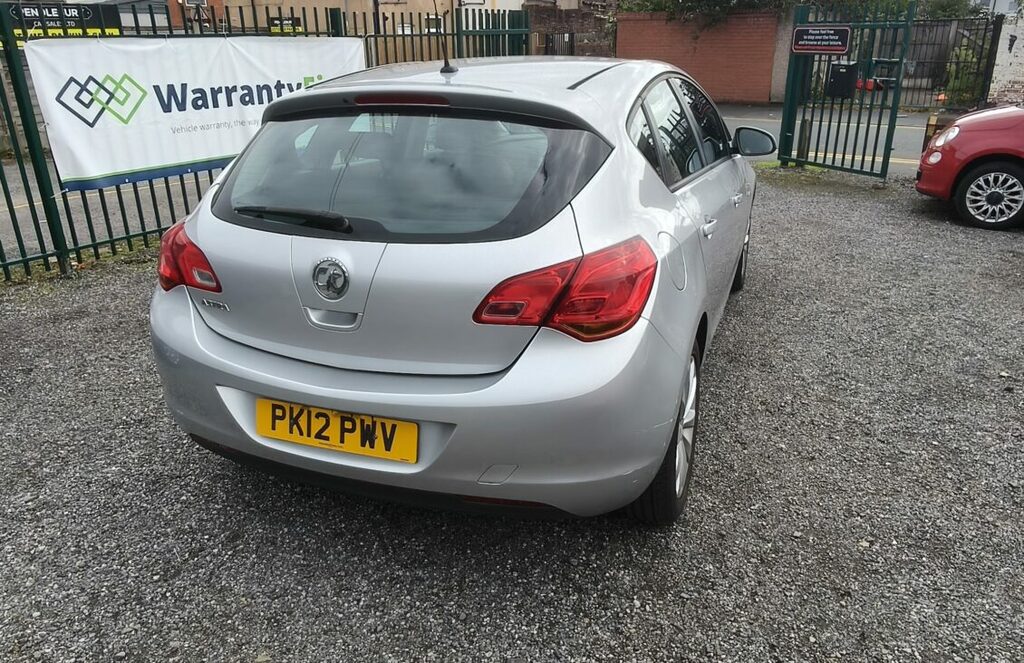Vauxhall Astra 1.6 16V Sri VX Line Euro 5 Black #2