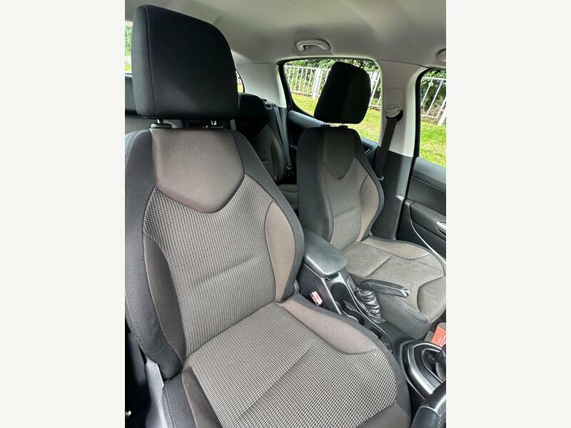 Peugeot 308 1.6 Hdi Active 92 Bhp Grey #16