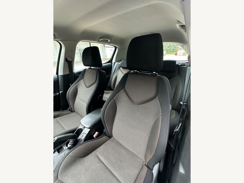 Peugeot 308 1.6 Hdi Active 92 Bhp Grey #29