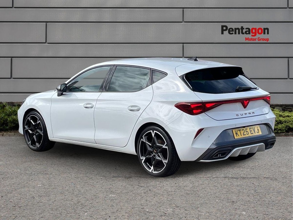 Cupra Leon 1.5 Etsi V2 Hatchback Hybrid Dsg Euro 6 KT25EVJ White #2
