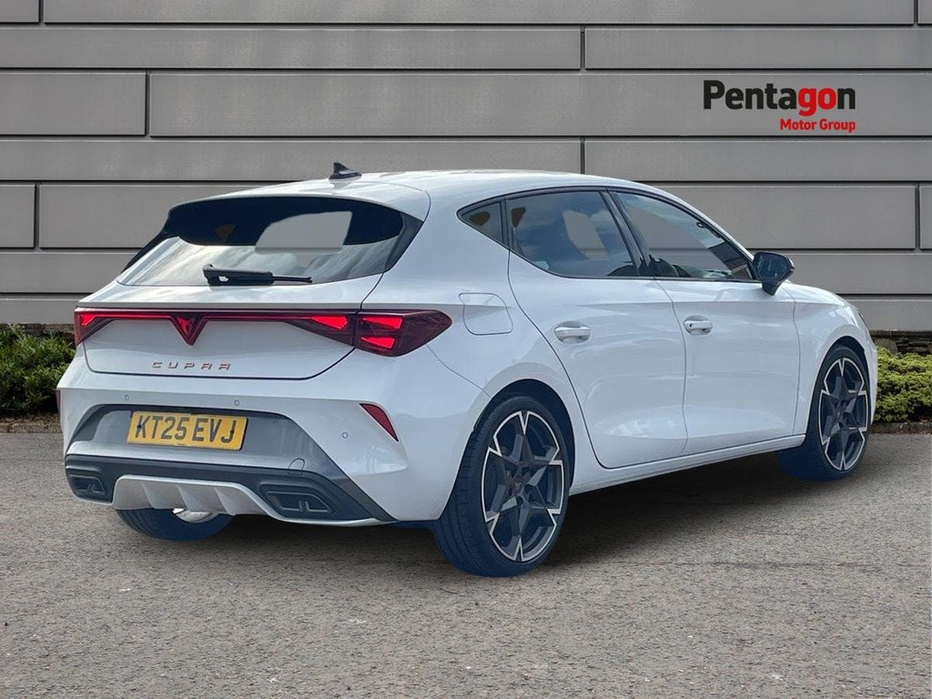 Cupra Leon 1.5 Etsi V2 Hatchback Hybrid Dsg Euro 6 KT25EVJ White #4