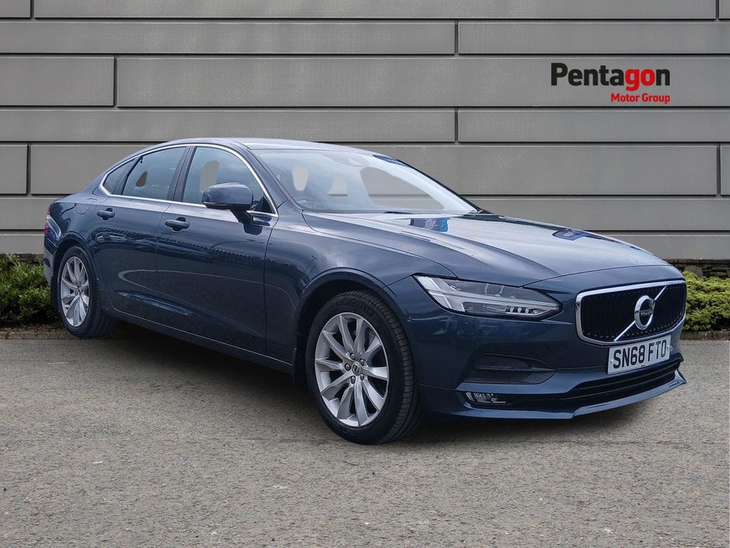 Volvo S90 2.0 T4 Momentum Pro Saloon Euro 6 Blue