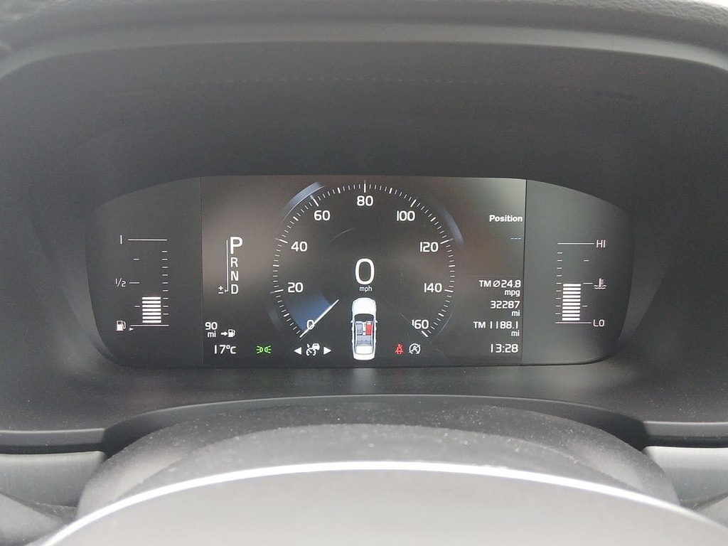 Volvo S90 D4 R-design Black #24