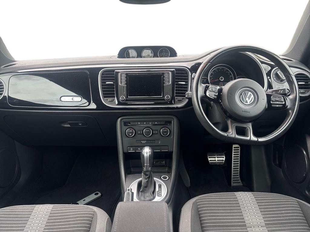 Volkswagen Beetle 2.0 Tdi Bluemotion Tech Sport Cabriolet White #6