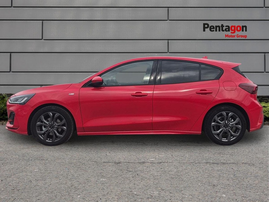 Ford Focus St-line X Black #12