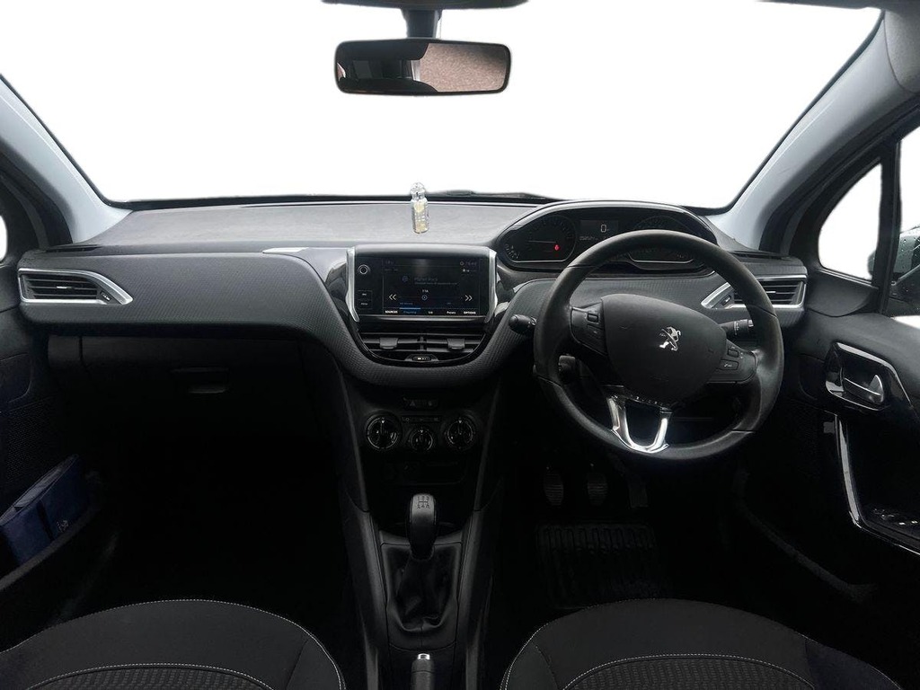 Peugeot 208 Active White #6