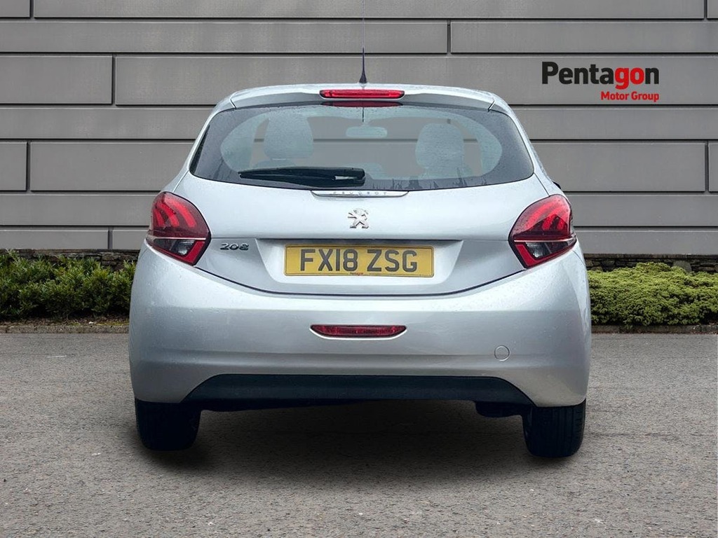 Peugeot 208 Active White #14
