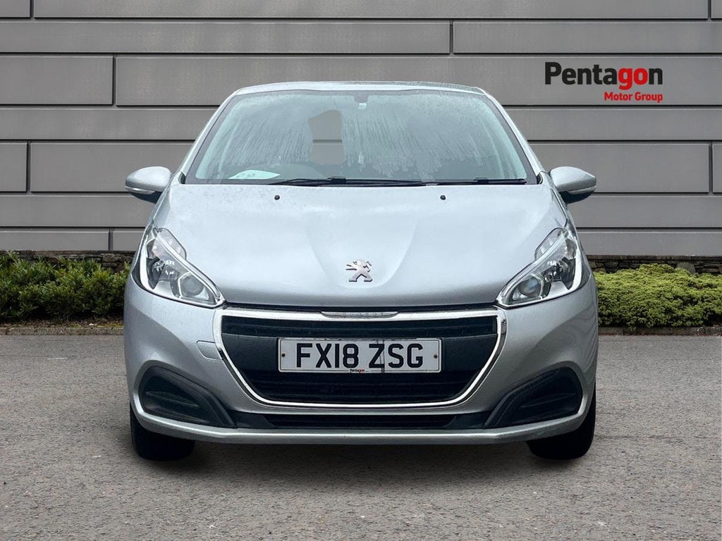 Peugeot 208 Active White #13