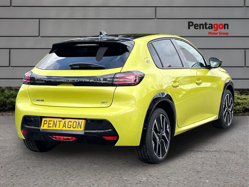 Peugeot e-208 50Kwh Gt Premium Hatchback 7.4K Yellow #4
