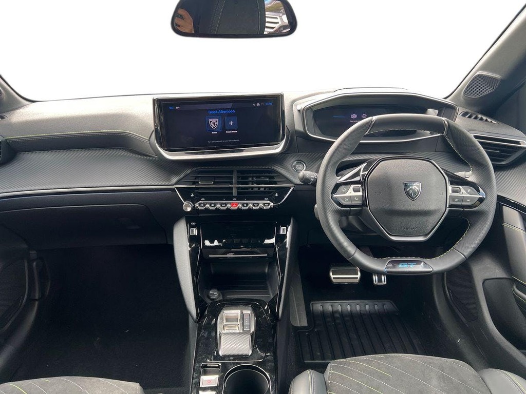 Peugeot e-208 50Kwh Gt Premium Hatchback 7.4K Yellow #6