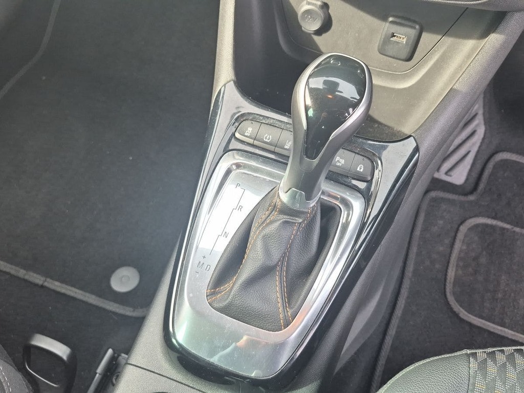 Vauxhall Crossland X Hatchback Blue #17
