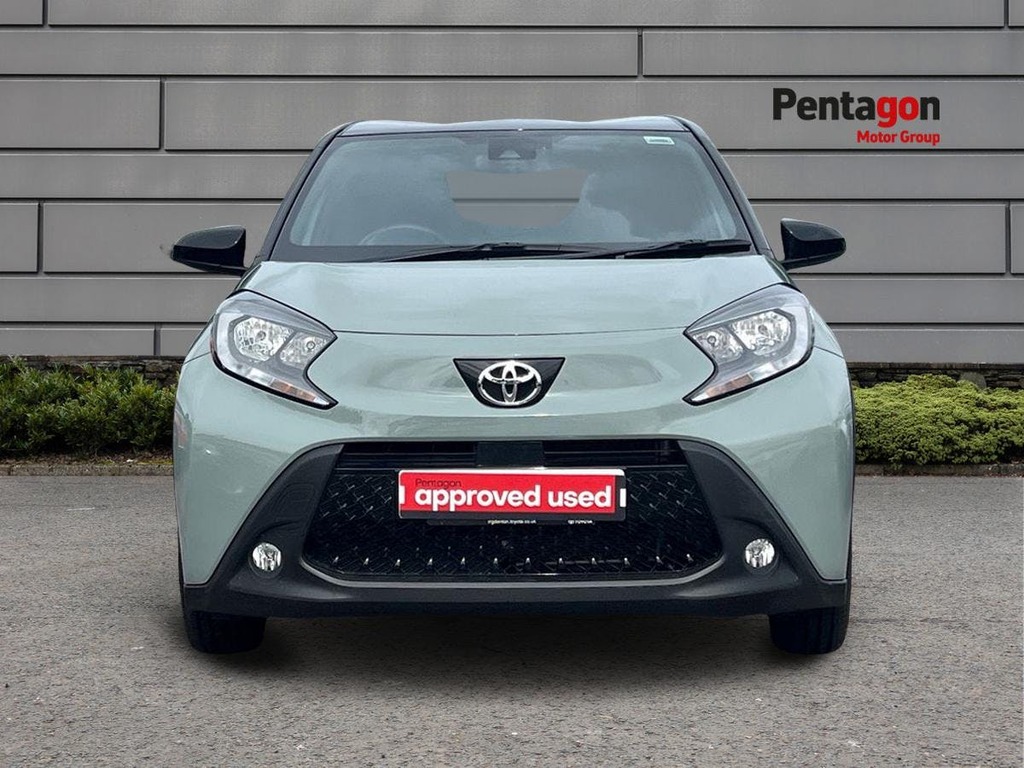 Toyota Aygo X Pure Automatic Black #13