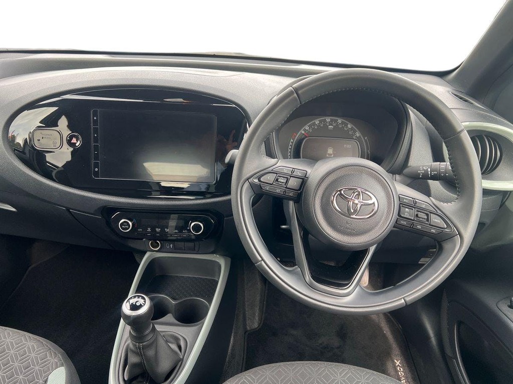 Toyota Aygo X 1.0 Vvt I Edge Hatchback Euro 6 Green #6