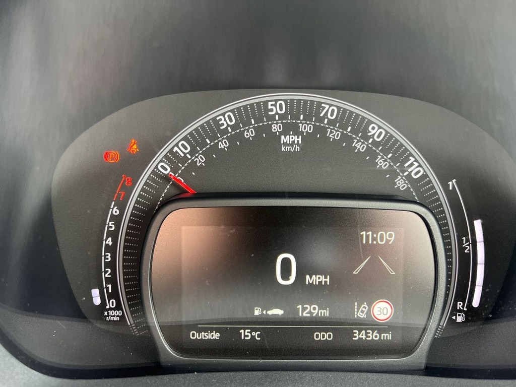 Toyota Aygo X Pure Automatic Black #16