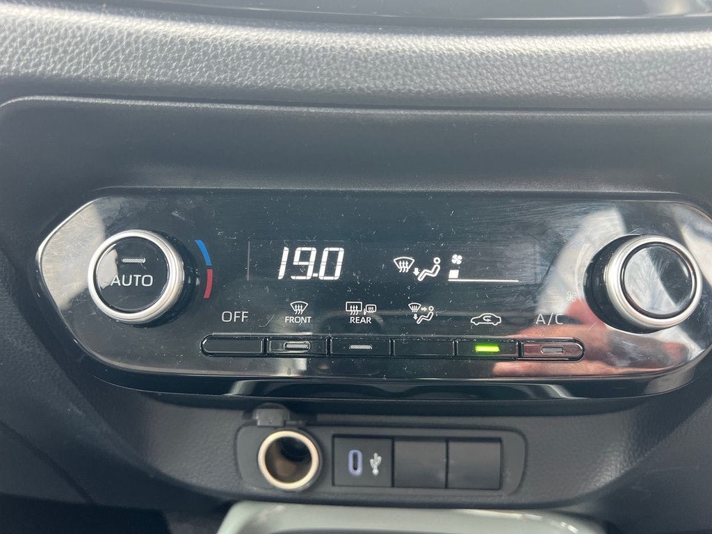 Toyota Aygo X Pure Automatic Black #17