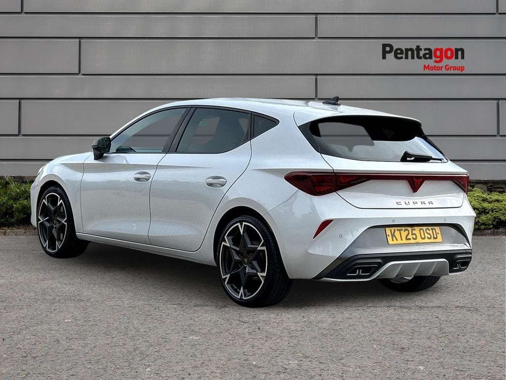 Cupra Leon 1.5 Etsi V2 Hatchback Hybrid Dsg Euro 6 White #2