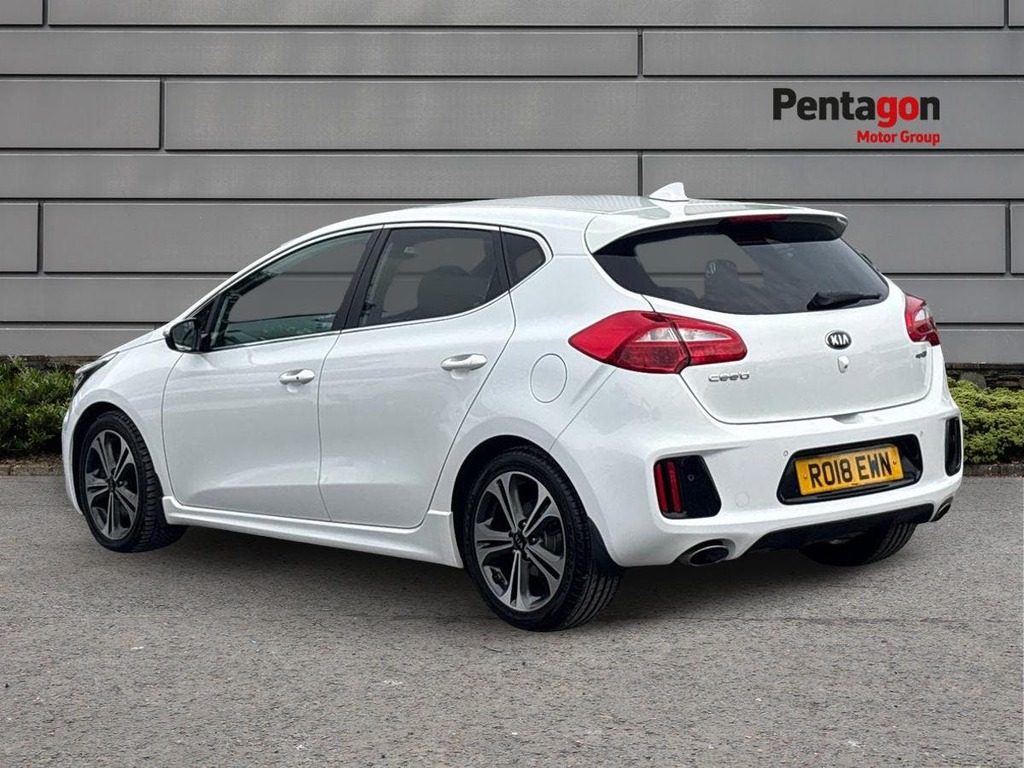 Kia Ceed 1.6 Crdi Gt Line Hatchback Euro White #2
