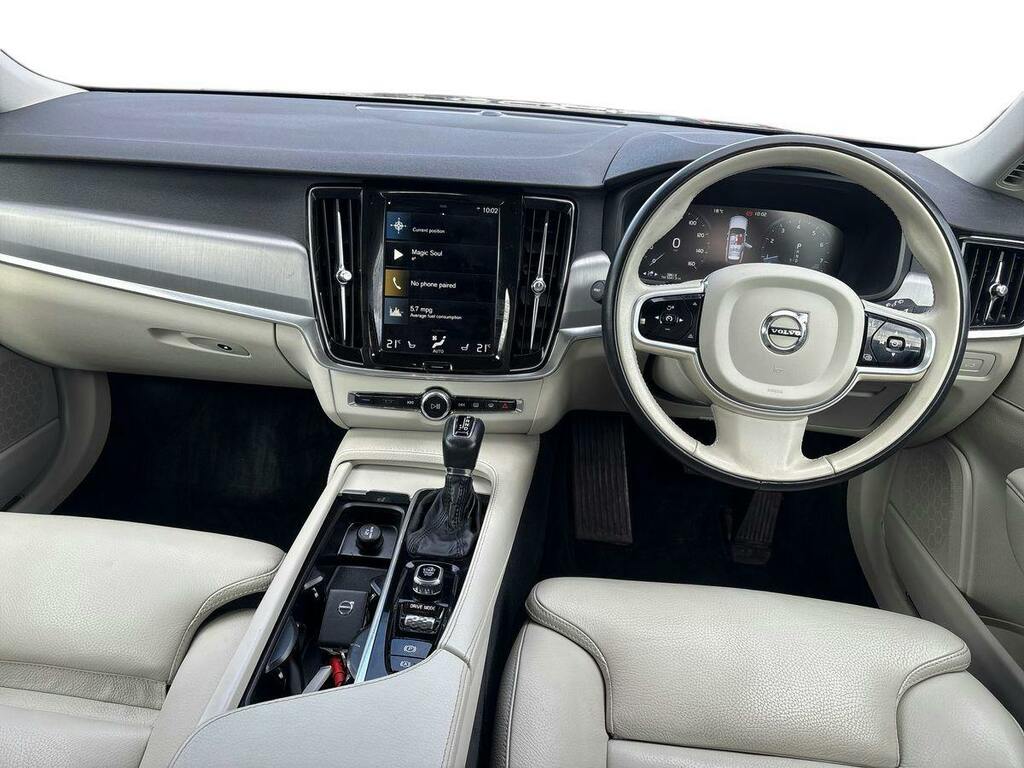 Volvo V90 2.0 T4 Momentum Plus Estate Euro 6 Black #6