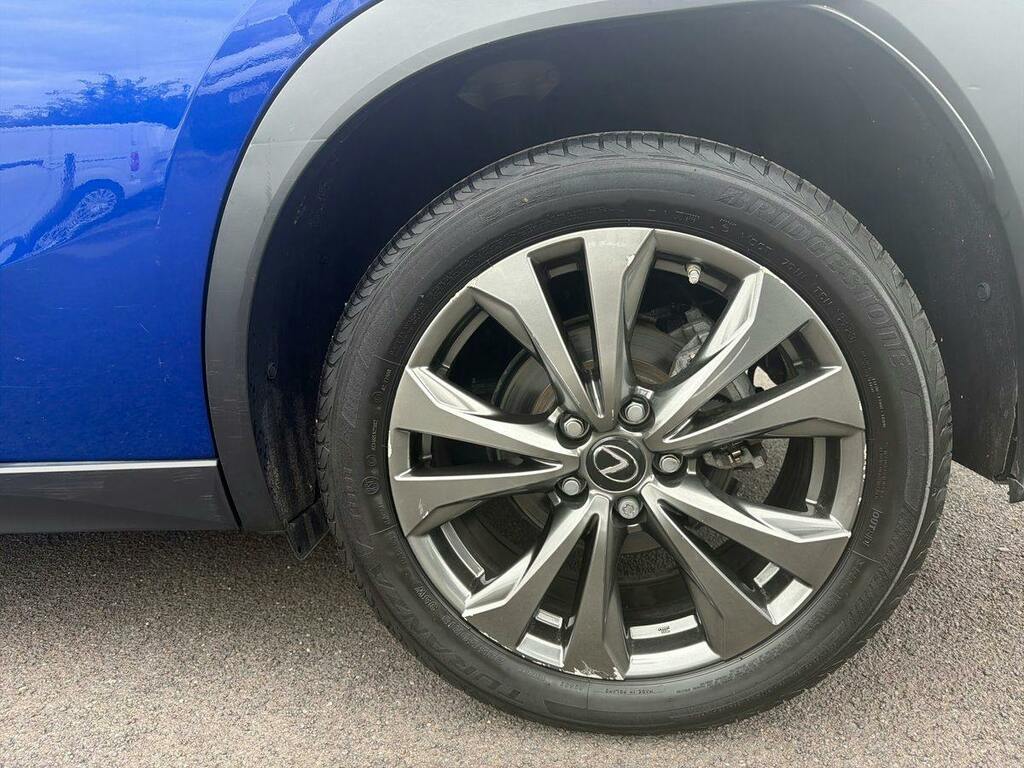 Lexus UX 300E 72.8Kwh Takumi Grey #15
