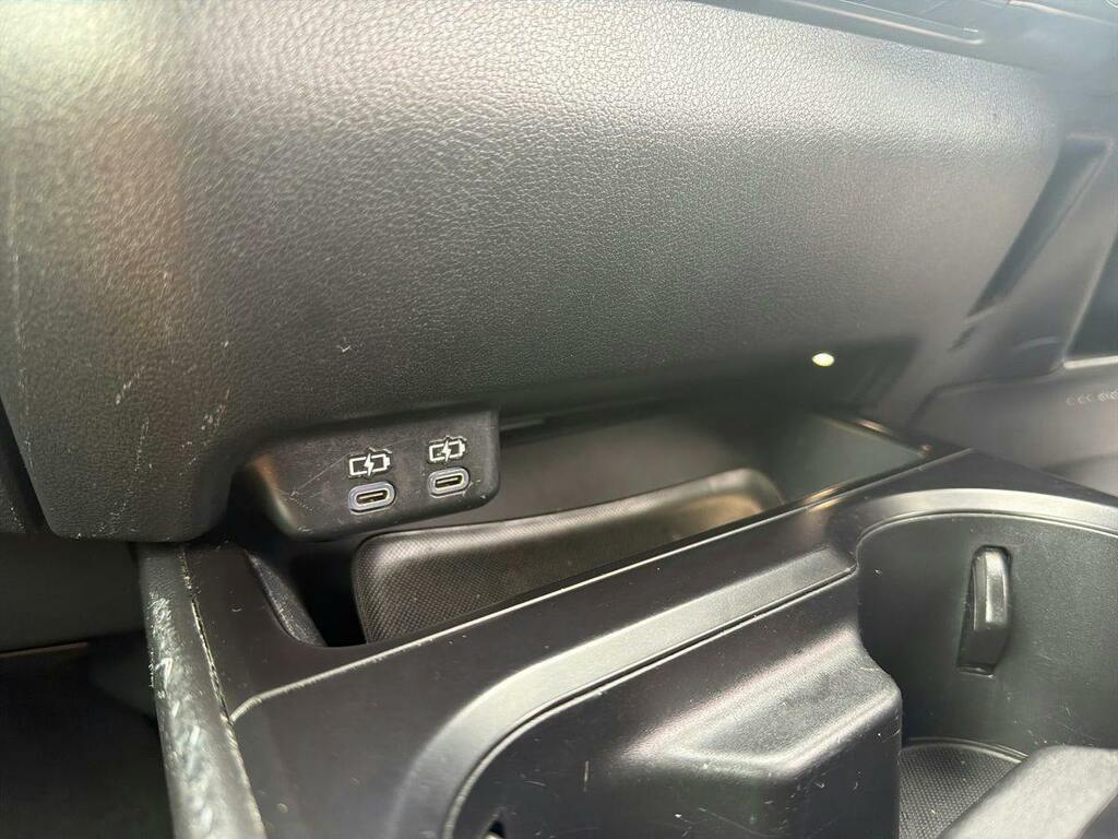Lexus UX 300E 72.8Kwh Takumi Grey #23
