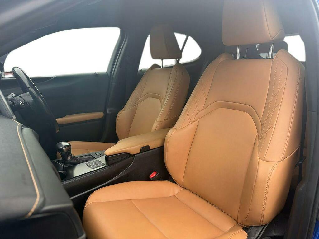Lexus UX 300E 72.8Kwh Takumi Grey #8