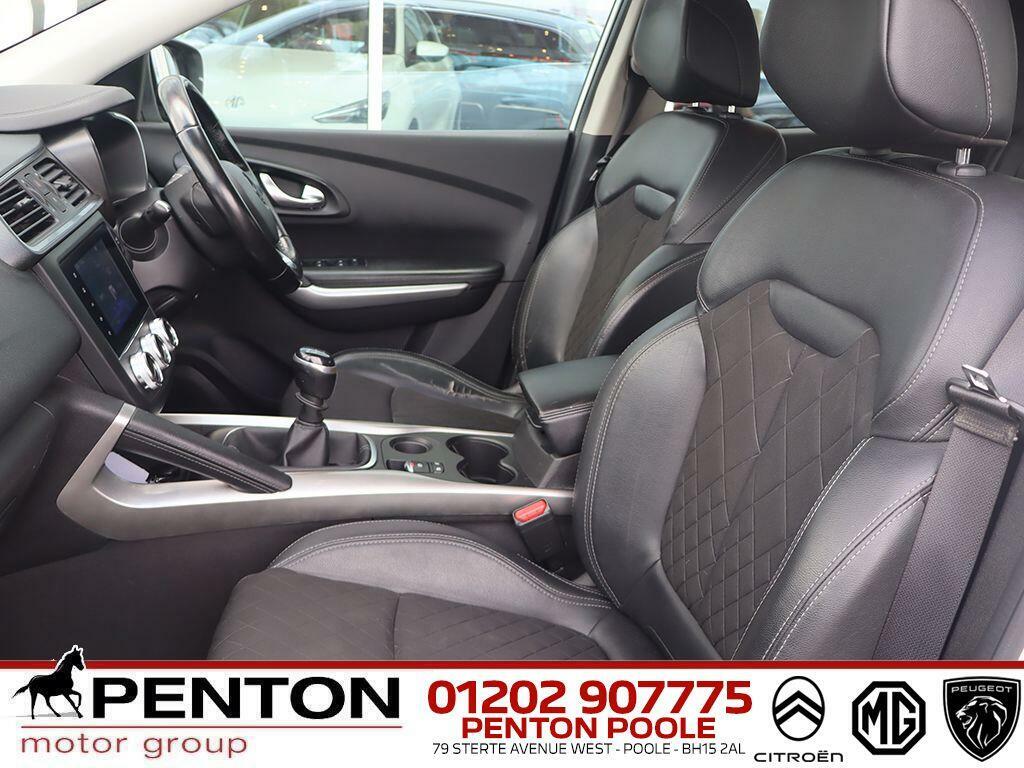 Renault Kadjar 1.3 Tce S Edition Euro 6 Ss GK21EBO White #4