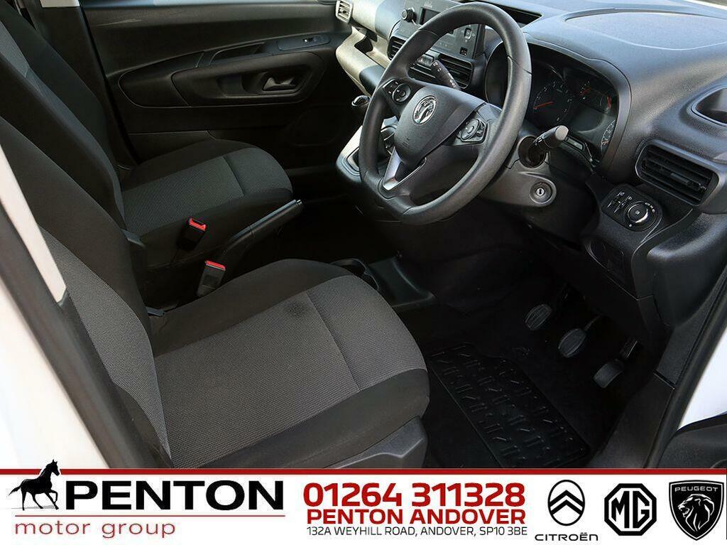 Vauxhall Combo 1.5 Turbo D 2300 Dynamic L2 H1 Euro 6 White #2