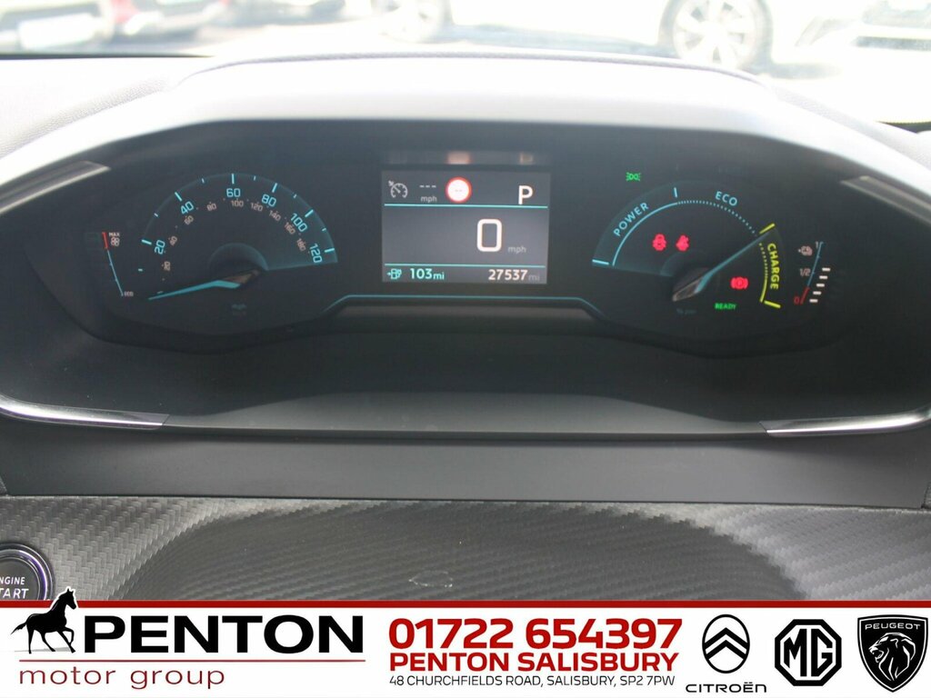 Peugeot e-208 Allure Premium Red #28