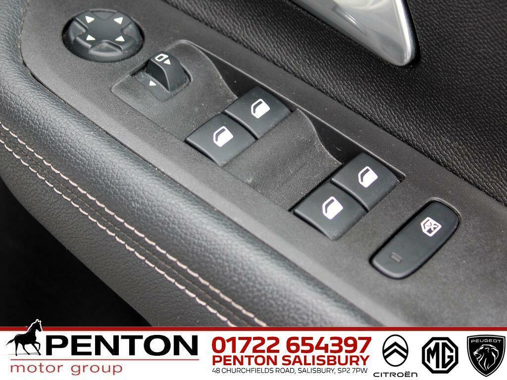 Vauxhall Mokka  Black #16