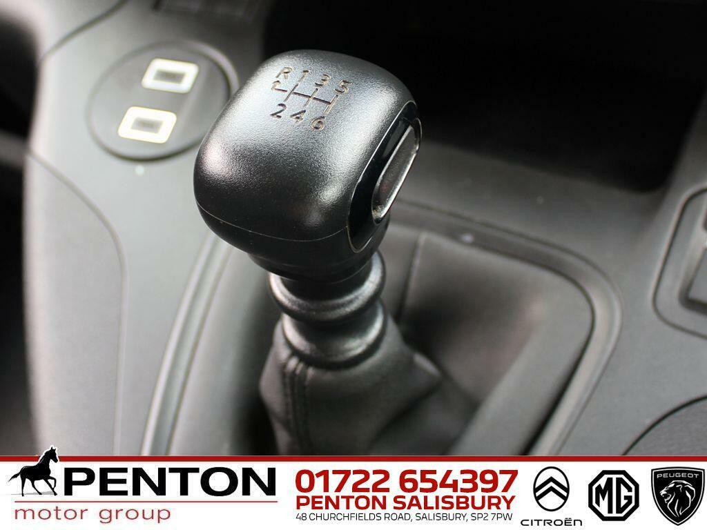 Citroen Berlingo Driver White #15