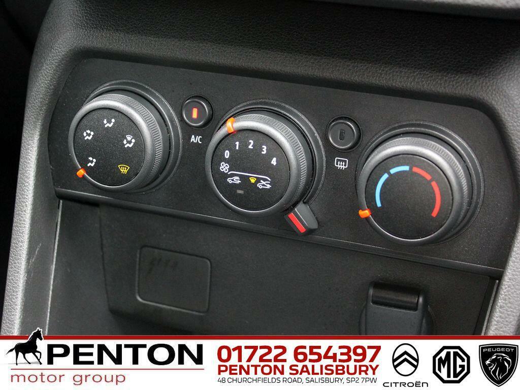 Dacia Sandero 1.0 Tce Extreme 2024 Green #11