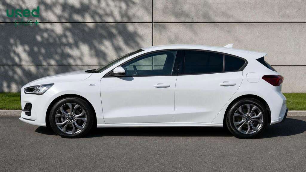Ford Focus 1.0 Ecoboost Hybrid Mhev St-line YH73KWB White #4