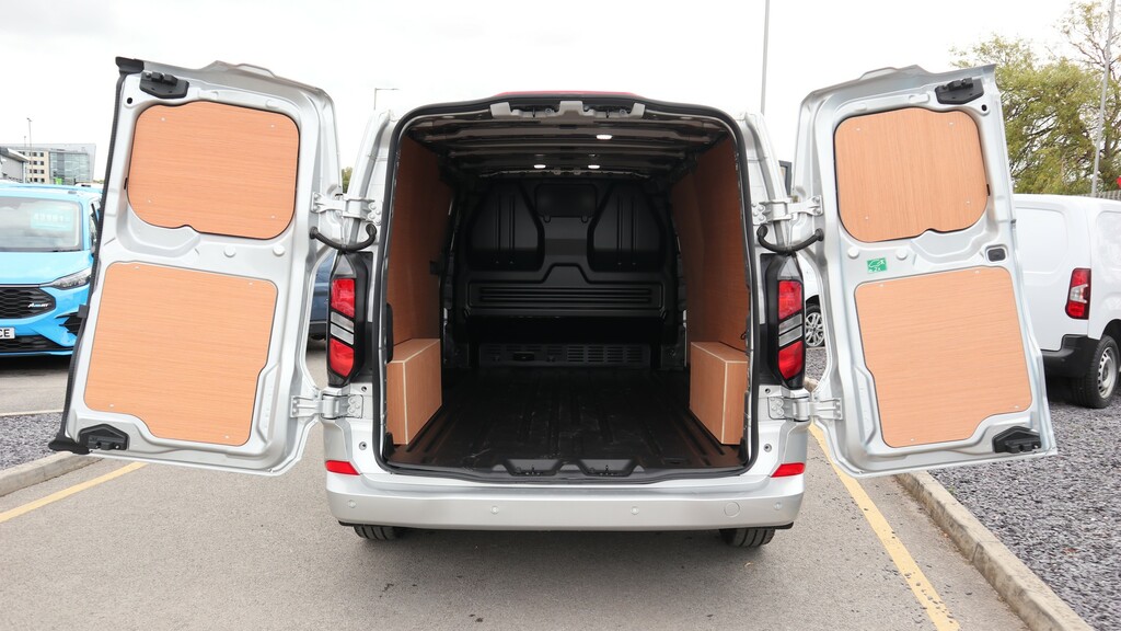 Ford Transit Custom 320 L2 Lwb H1 Limited 136Ps Eu6 6 Speed Panel Van WN26YAV Silver #5